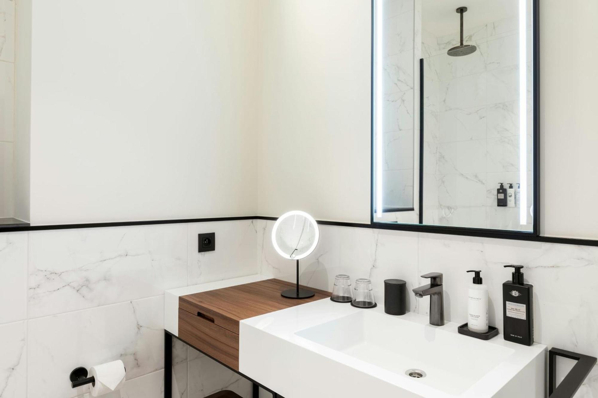 Sapphire House Antwerp, Autograph Collection By Marriott 호텔 외부 사진 Bathroom